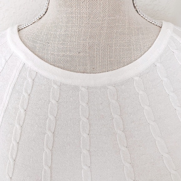 TAHARI Off-white Sweater w/ Ascend Stitching - Picture 5 of 12